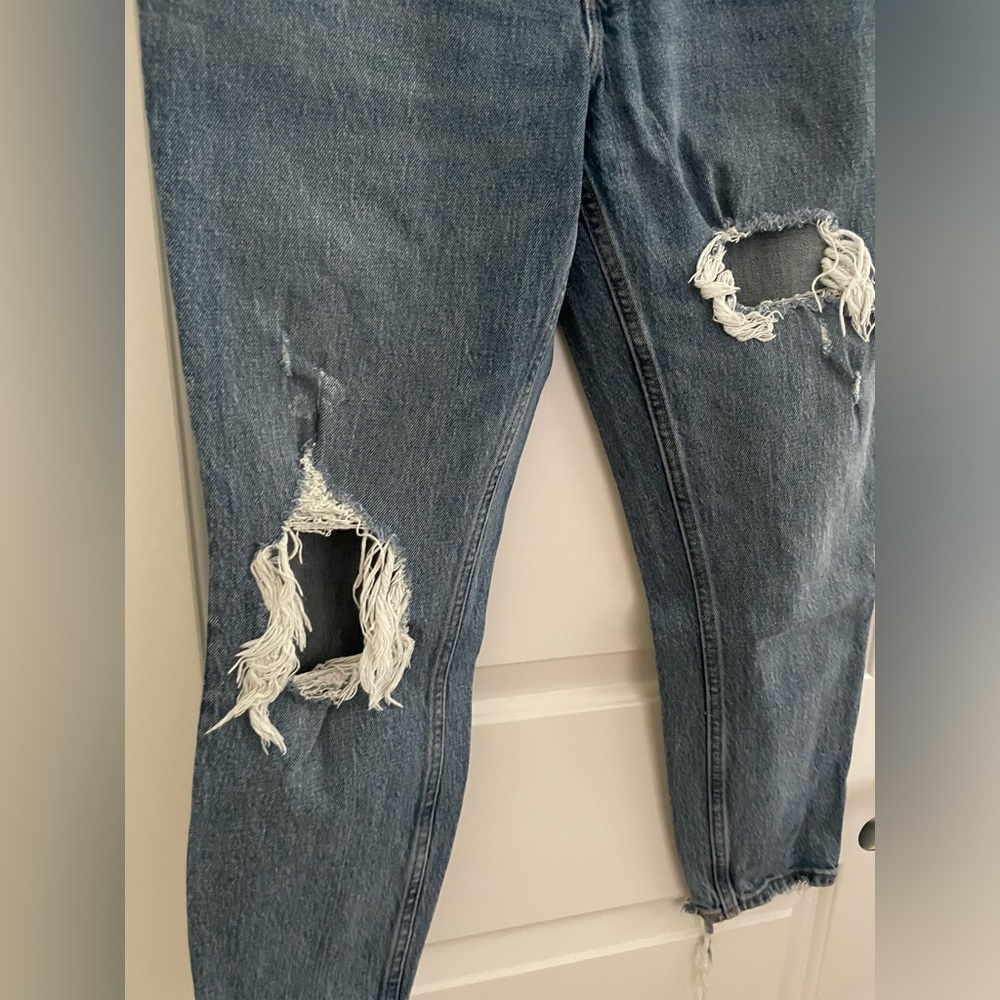 A&F High Rise Mom Jean - Picture 3 of 10